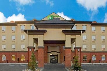 هتل Holiday Inn Express & Suites Drayton Valley, An Ihg