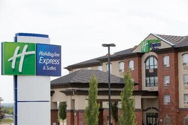 هتل Holiday Inn Express & Suites Drayton Valley, An Ihg