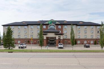 هتل Holiday Inn Express & Suites Drayton Valley, An Ihg