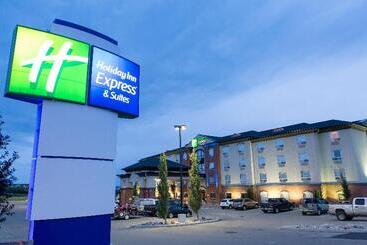 هتل Holiday Inn Express & Suites Drayton Valley, An Ihg
