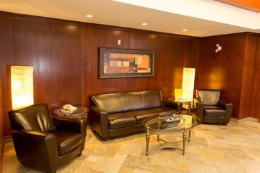 هتل Holiday Inn Express & Suites Drayton Valley, An Ihg