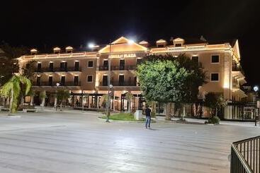 Ionian Plaza Hotel & Spa