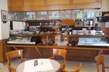 Ionian Plaza Hotel & Spa