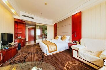 هتل Junyu Grand