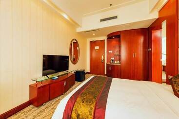 هتل Junyu Grand