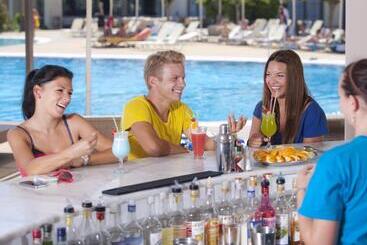 هتل Kipriotis Maris Suites