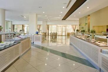 هتل Kipriotis Maris Suites