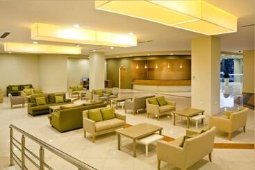 هتل Kipriotis Maris Suites