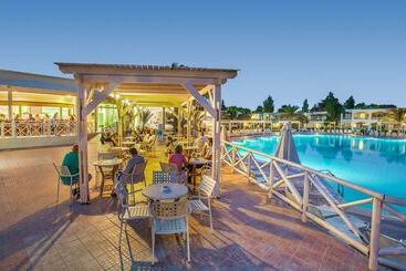 هتل Kipriotis Maris Suites
