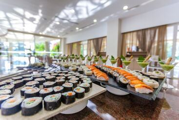 هتل Kipriotis Maris Suites