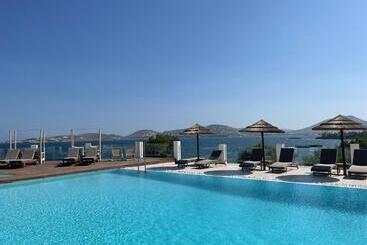 Hotel Paros Bay