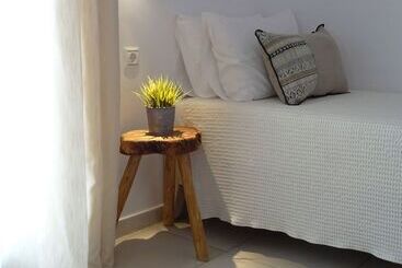 هتل Paros Bay