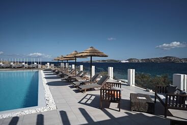 هتل Paros Bay