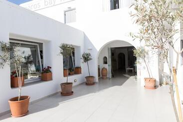 酒店 Paros Bay