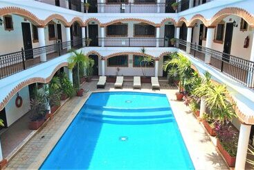 هتل Colonial Playa Del Carmen