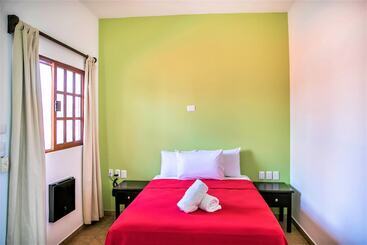 هتل Colonial Playa Del Carmen