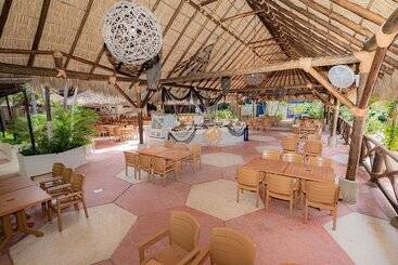هتل Playa Suites Acapulco