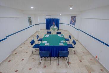 هتل Playa Suites Acapulco