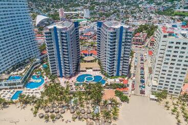 هتل Playa Suites Acapulco