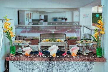 هتل Playa Suites Acapulco