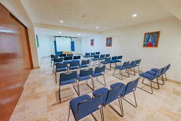 هتل Playa Suites Acapulco