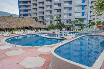 هتل Playa Suites Acapulco