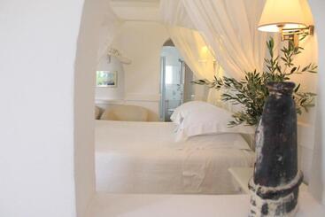 هتل Porto Scoutari Romantic