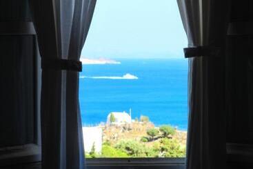 هتل Porto Scoutari Romantic