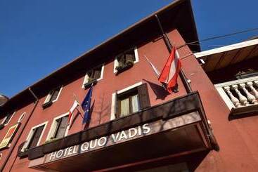 هتل Quo Vadis