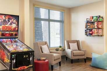 هتل Ramada By Wyndham Drayton Valley