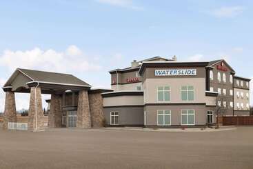 هتل Ramada By Wyndham Drayton Valley