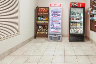 هتل Ramada By Wyndham Drayton Valley