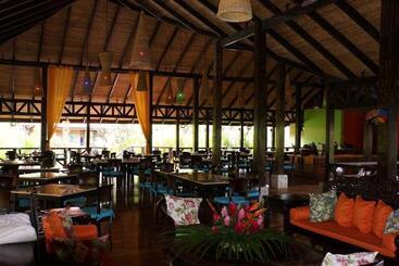 هتل Hideaway Rio Celeste