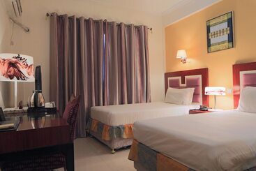 هتل Roma Ritz Huambo