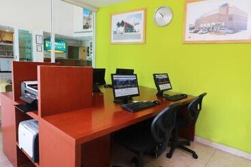 هتل Staybridge Suites Queretaro, An Ihg