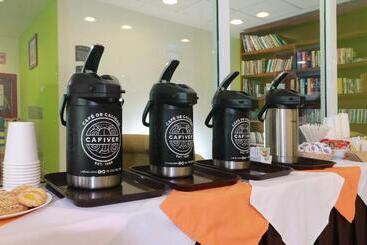 هتل Staybridge Suites Queretaro, An Ihg