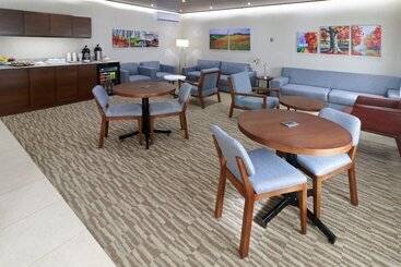 هتل Staybridge Suites Queretaro, An Ihg