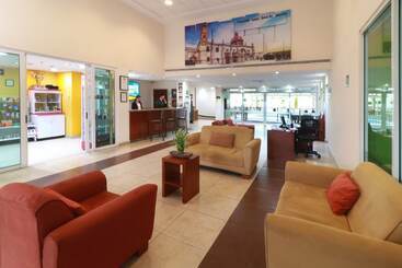 هتل Staybridge Suites Queretaro, An Ihg