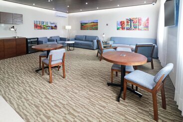 هتل Staybridge Suites Queretaro, An Ihg