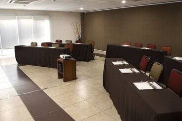 هتل Staybridge Suites Queretaro, An Ihg
