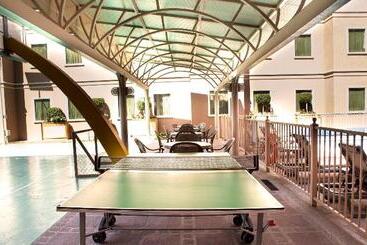 هتل Staybridge Suites Queretaro, An Ihg