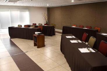 هتل Staybridge Suites Queretaro, An Ihg