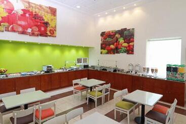 هتل Staybridge Suites Queretaro, An Ihg