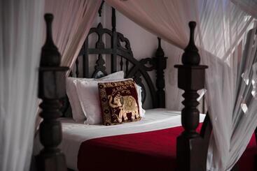 هتل Tembo House