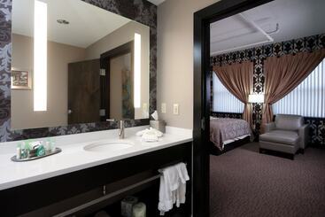 The Giacomo, Ascend Hotel Collection