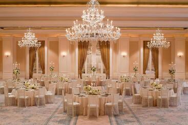 هتل The St. Regis Atlanta