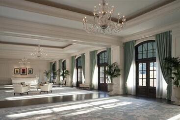 هتل The St. Regis Atlanta