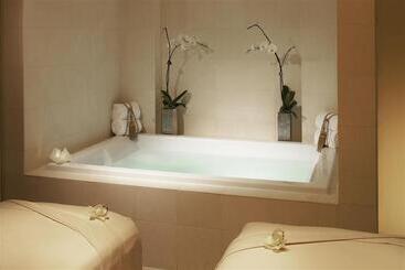 هتل The St. Regis Atlanta