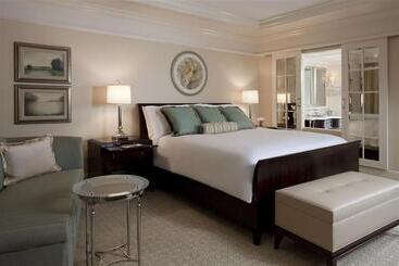 هتل The St. Regis Atlanta