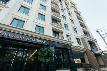 هتل Thomson Residence